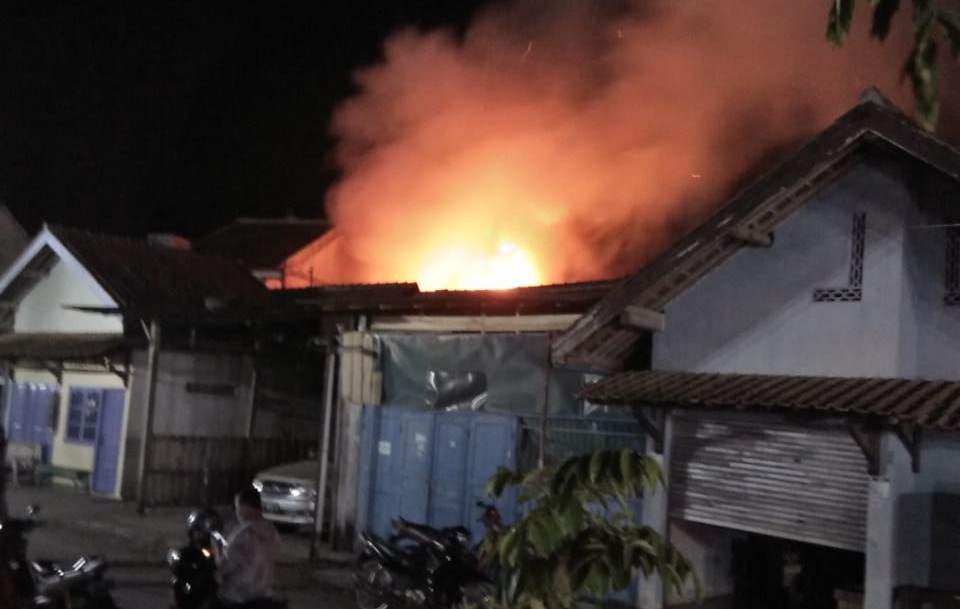 Ruko Pasar Kemiri Terbakar, Selasa (30/7/2019)