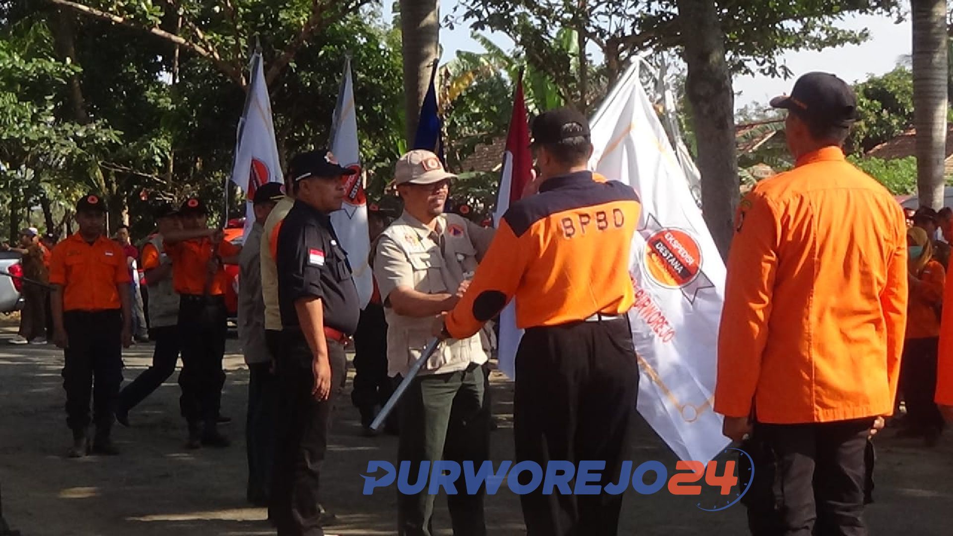 Penyerahan Pataka dari TIm Destana Jogjakarta ke Tim Ekspedisi Purworejo, Senin, (29/7/2019)