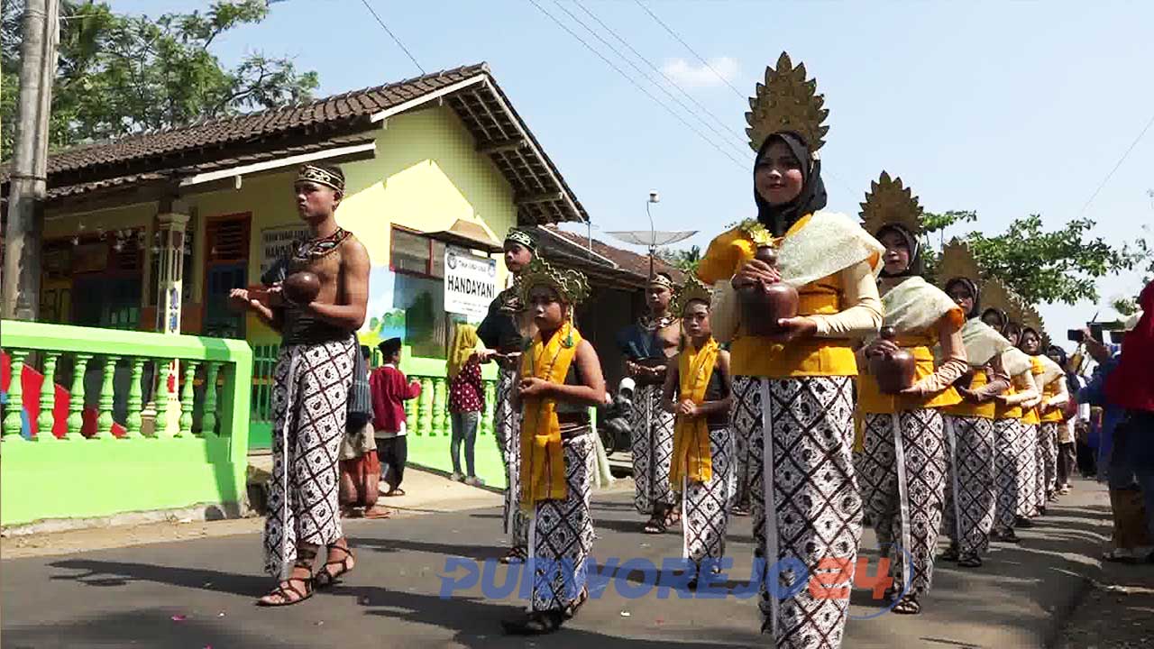Kirab budaya reresik Sumur Pitu. (28/9/2019)