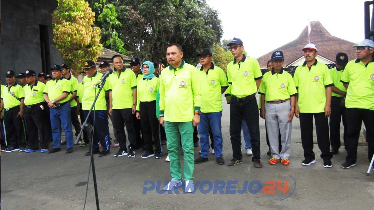 Jalan sehat perinagti HUT PGRI. (24/11/2019)