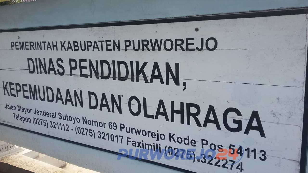 Papan nama kantor Dindikpora Purworejo