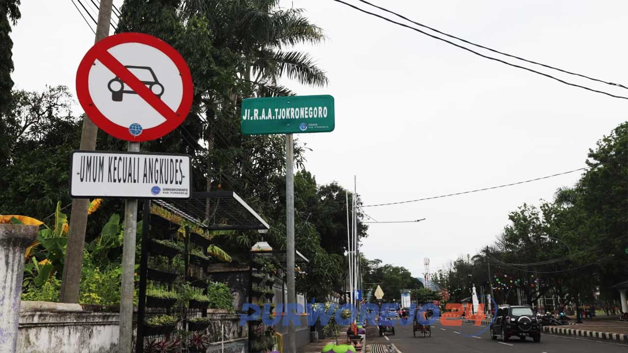 Jalan RAA Tjakranegara