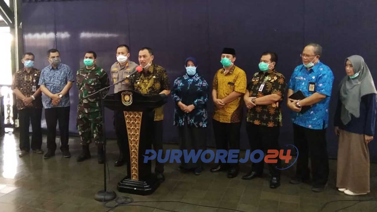 Bupati Purworjeo menetapkan Kabupaten Purworejo Sebagai Tanggap Darurat Covud19. (27/3/2020)
