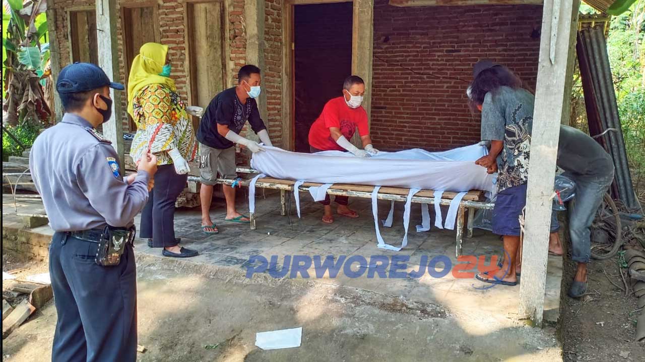 Warga Desa Pekacangan, Kecamatan Pituruh ditemukan meninggal dunia di rumahnya.
