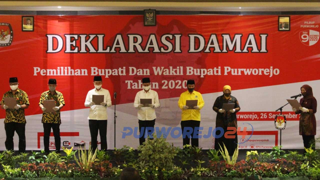 Acara deklarasi damai pasangan calon bupati dan wakil bupati Purworejo 2020, di gedung Ganesha Convention Hall Purworejo, pada Sabtu (26/9/2020).