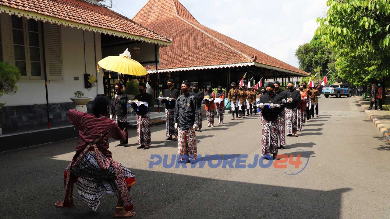 Prosesi Jamasan Pusaka di Museum Tosan Aji Purworejo