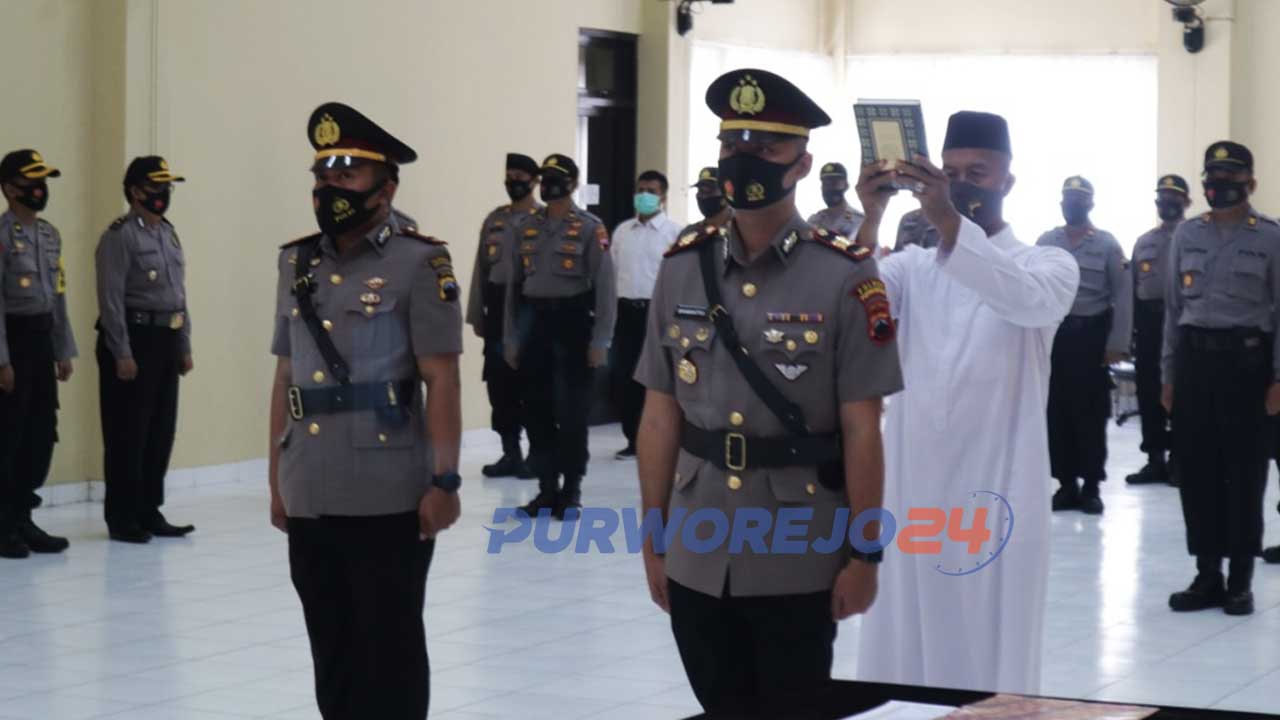 Prosesi Upacara Sertijab Kasat Lantas dipimpin oleh Kapolres Purworejo AKBP Rizal Marito di Auditorium Polres Purworejo, Senin (14/9/2020)
