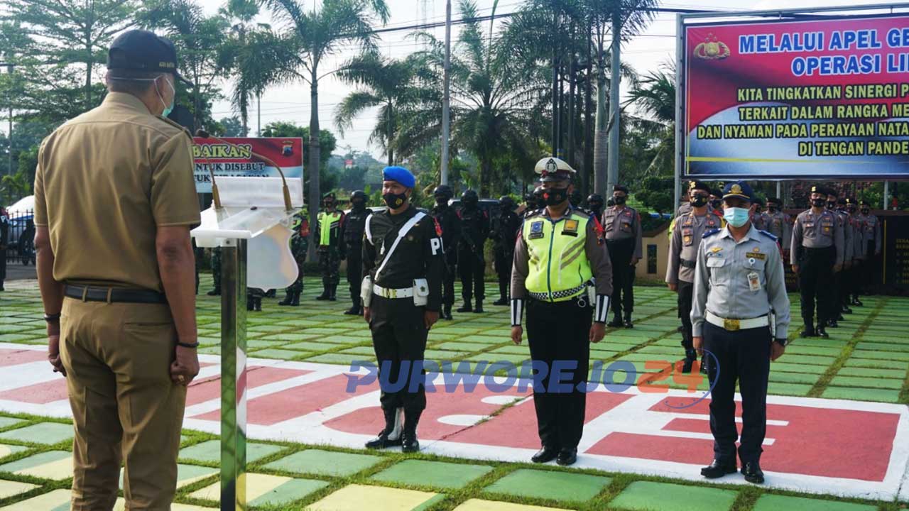 Apel pasukan Operasi Lilin Candi 2020, di halaman Mapolres Purworejo, Senin (21/12/2020).