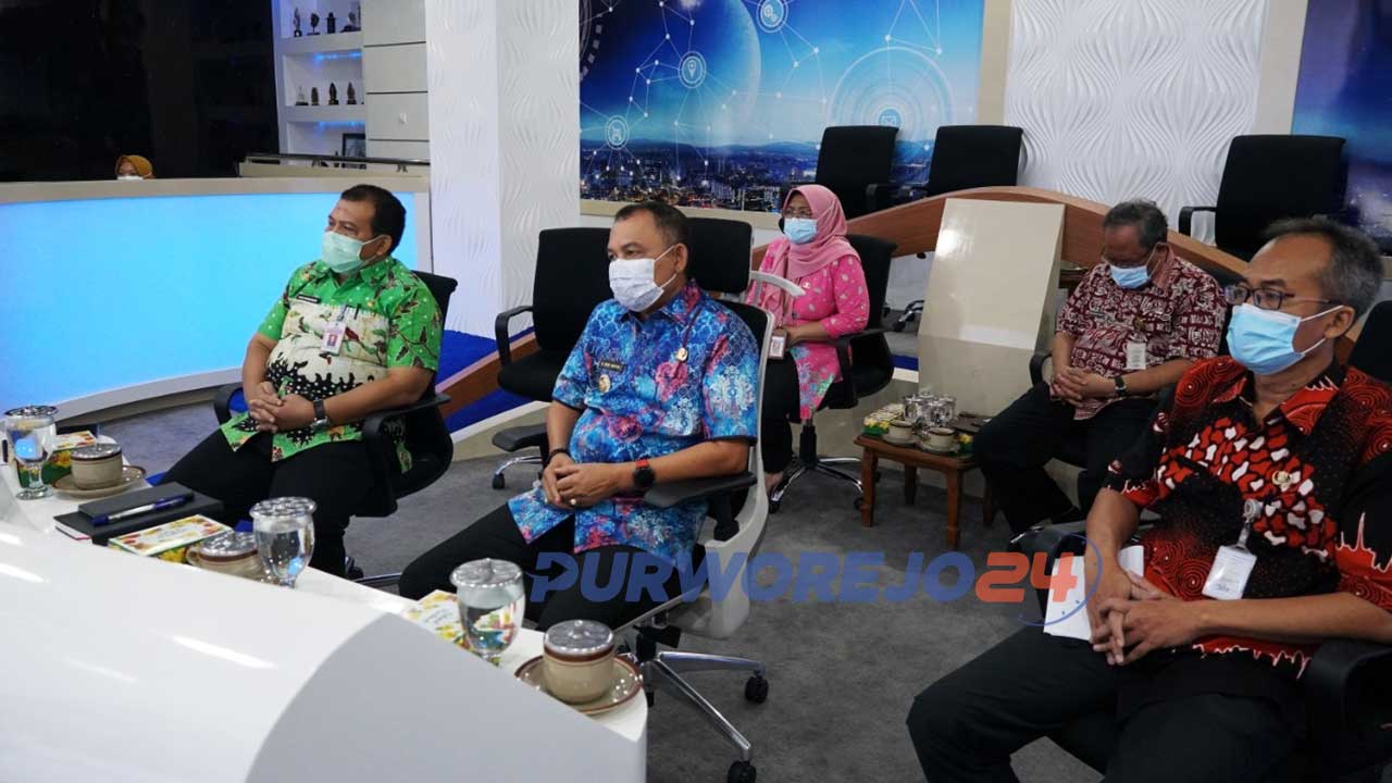 Forum konsultasi publik dan pembukaan masa Musrenbang Tahun 2021 yang dilaksanakan secara virtual di Command Center, Kamis (28/01/2021)