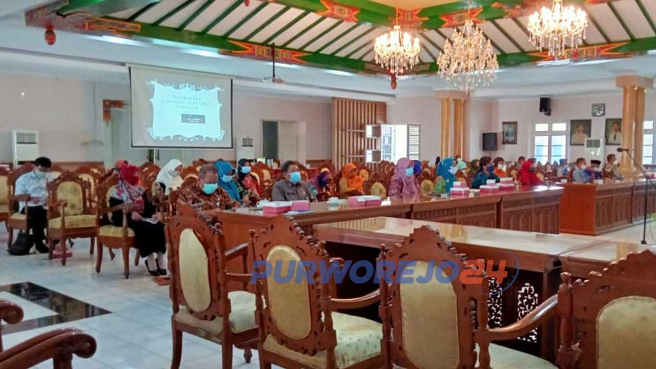 Sejumlah pwerwaklilan OPD mengikuti pembukaan sosialisasi kegiatan PKK Kabupaten Purworejo Tahun 2021