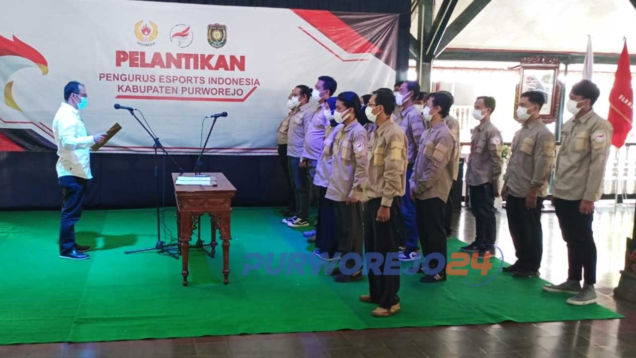Prosesi pelantikan Pengurus ESports Purworejo oleh wakil sekretaris PBESI Jateng