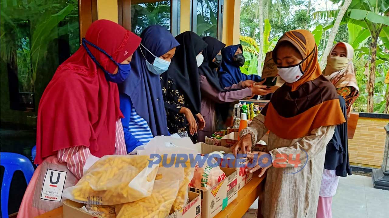 Bazar yang daidakan karang taruna di Desa Prapag Kidul Pituruh