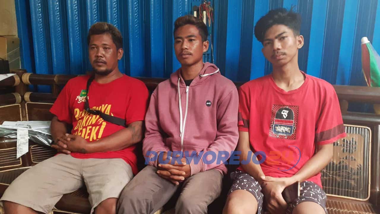 Tiga pemuda yang mepor ke polisi setelah diduga dikeroyok ditempat karaoke
