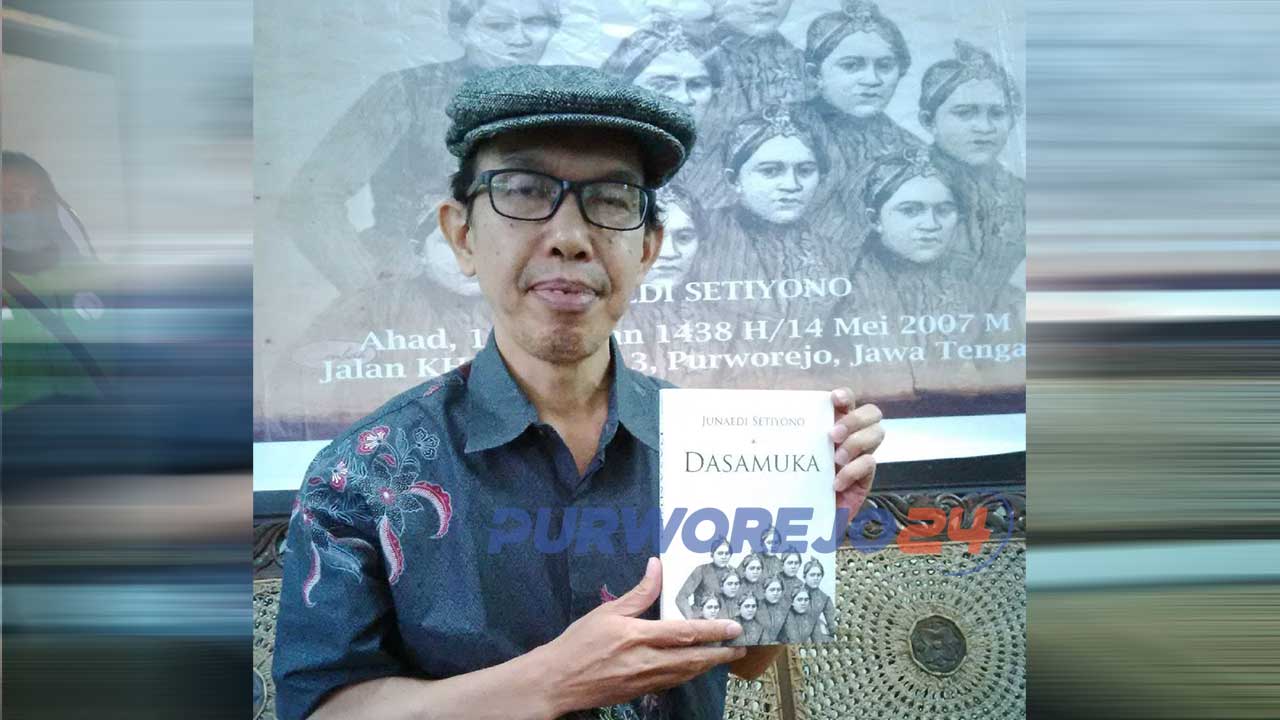 Sastrawan Kabupaten Purworejo, Dr. Junaedi Setiyono, M.Hum. terpilih menjadi Penerima HadiahSastra Majelis Sastra Asia Tenggara (Mastera) Tahun 2020