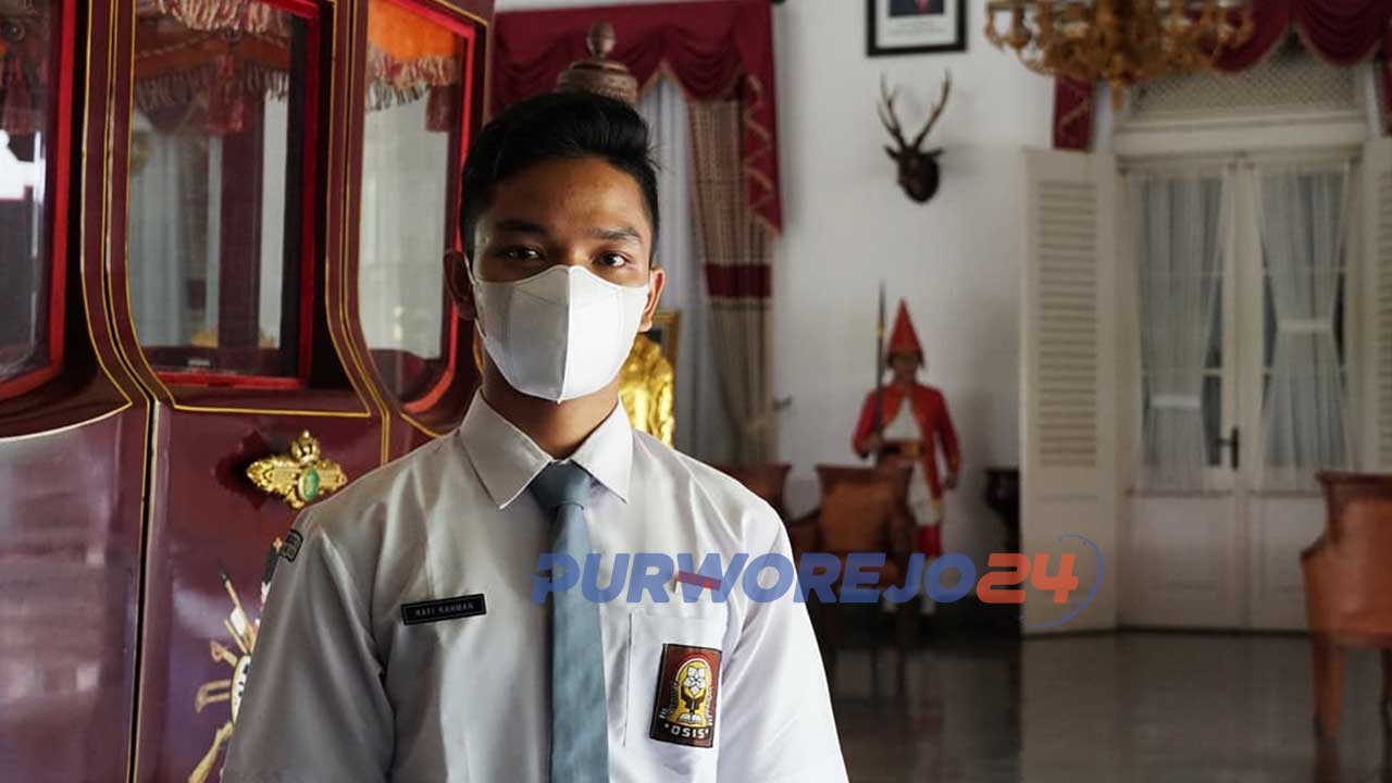Rafi Rahman, siswa SMA Negeri 1 Purworejo raih 10 karya terbaik dalam ajang Sayembara Penulisan Naskah Sandiwara Audio/Radio Berbahasa Jawa tingkat Nasional