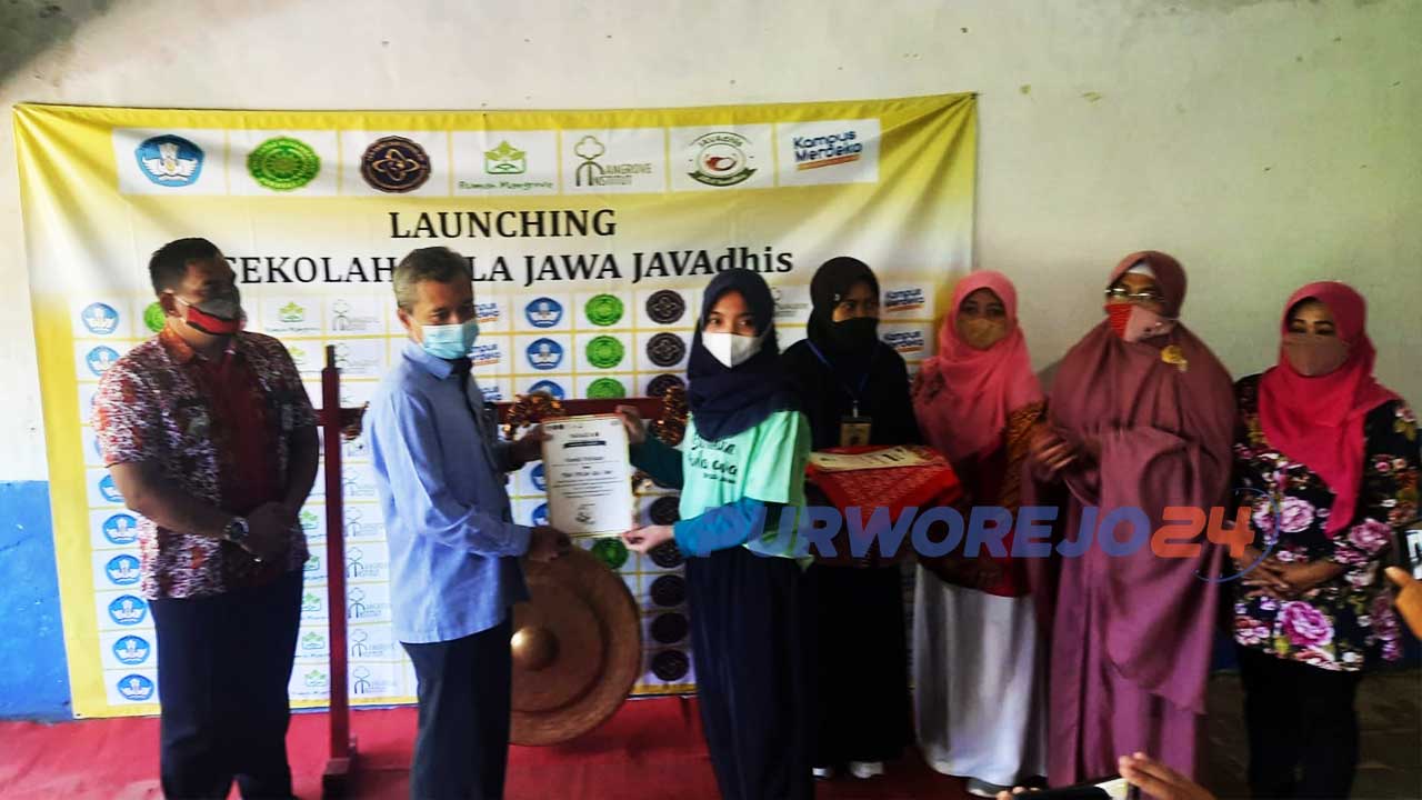 Universitas Muhammadiyah Purworejo (UMP) meluncukan sekolah gula jawa