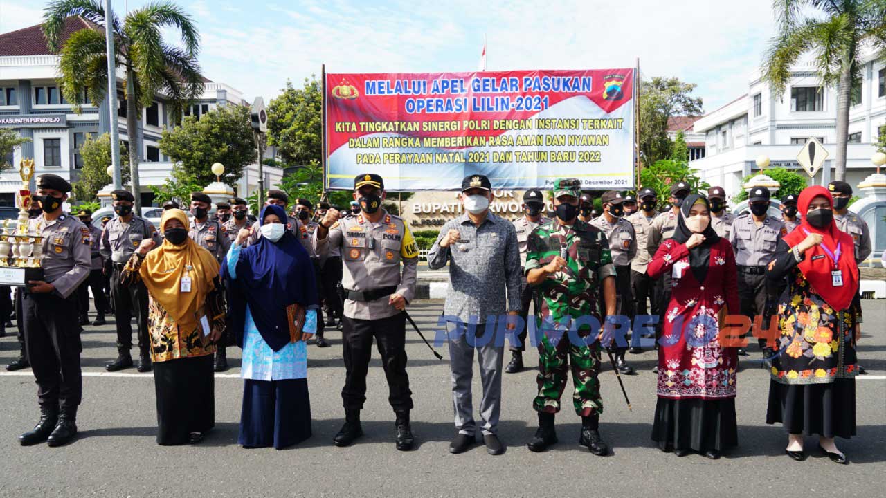 Apel gelar Pasukan Lilin Candi 2021