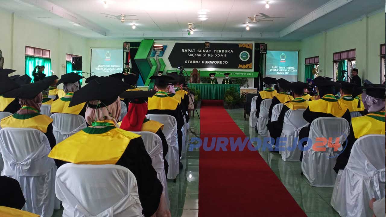 Wisuda sarjana STAINU Purworejo