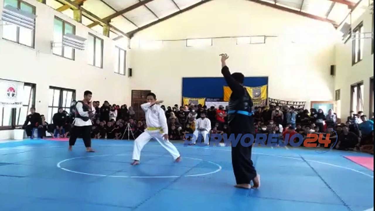Turnamen pencak silat ini digelar SMK Nurussalaf Kemiri