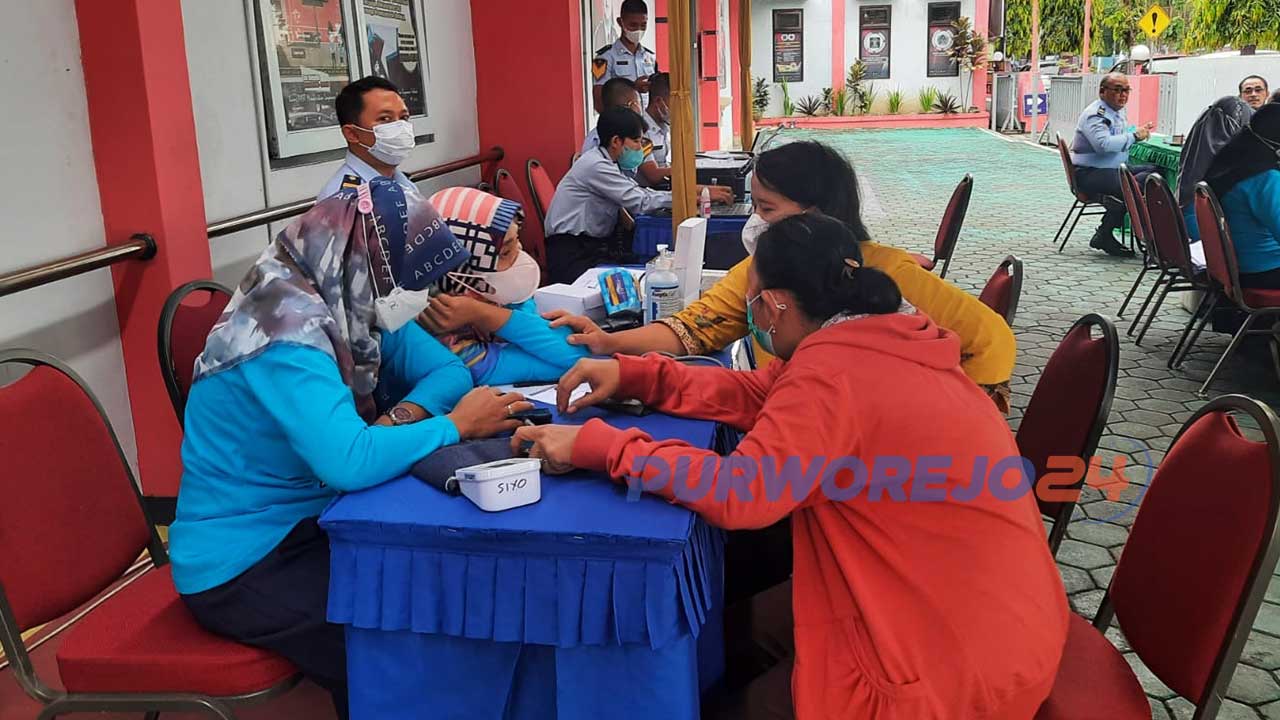 Rumah Tahanan Negara Kelas IIB Purworejo menggelar vaksinasi kedua kepada warga binaan pemasyarakatan (WBP), dan masyarakat umum