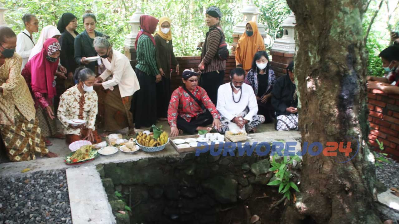 Warga Desa Soko Gelar Tasyakuran Sumur Beji Kembang Soko