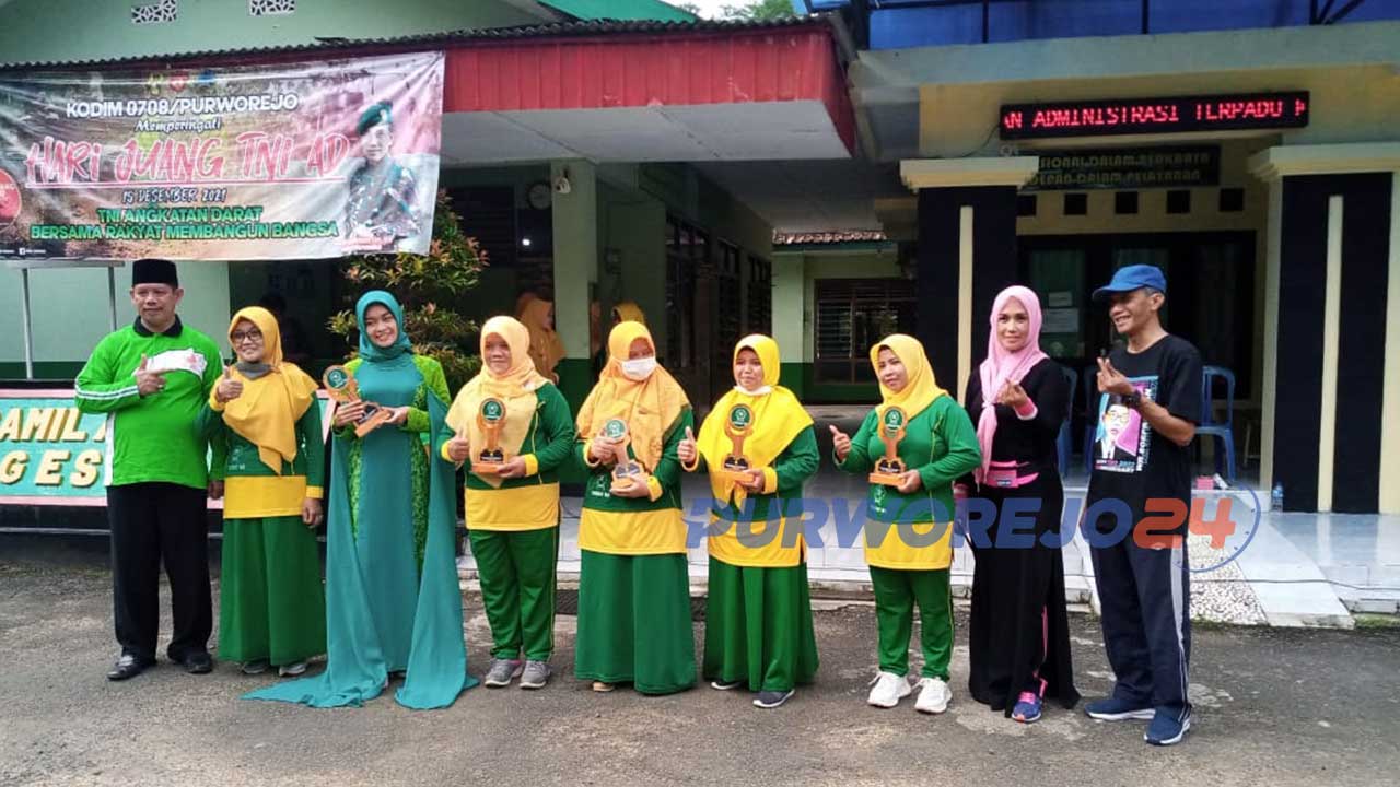 PAC Fatayat Nahdlatul Kecamatan Kaligesing, Purworejo, Jawa Tengah, menggelar Gebyar Senam Sehat bersama, Ziarah dan Touring bersama di sejumlah tempat wisata di Kecamatan Kaligesing