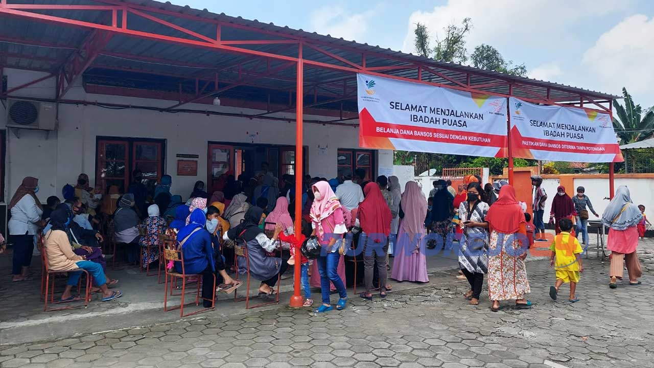 Program Bantuan Pangan Non Tunai (BPNT) di kantor pos