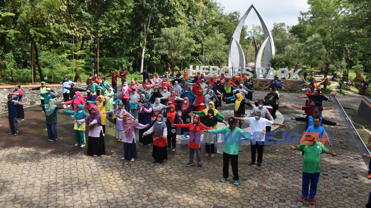 AMM bersama Pimpinan Daerah Muhammadiyah-'Aisyiyah, Amal Usaha-Aisyiyah Kabupaten Purworejo, Jawa Tengah menggelar outbond konsolidasi kaderisasi di komplek obyek wisata Heroes Park