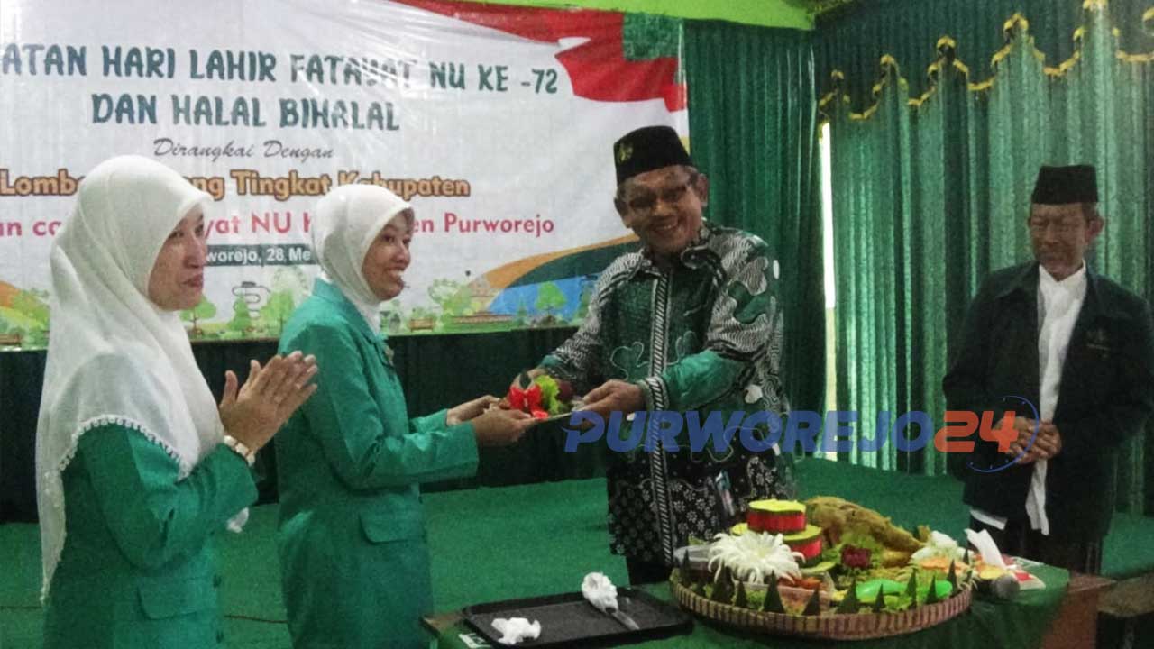Peringatan Hari Lahir Fatayat NU ke- 72, Khotmil Quran dan Halal Bihalal yang dilaksanakan di aula pertemuan NU Purworejo.