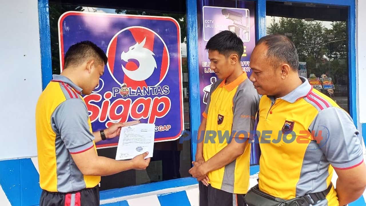 Dengan menggunakan kamera ETLE dan aplikasi Mobile Go Sigap Satlantas Polres Purworejo dapat menindak pelanggaran yang dilakukan pengendara roda dua maupun roda empat