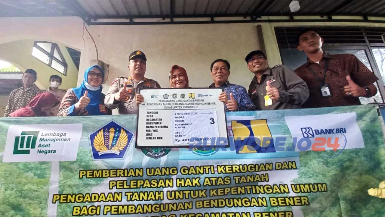Salah satu warga yang menjadi miliarder setelah menerima uang ganti rugi dari PSN Waduk Bener