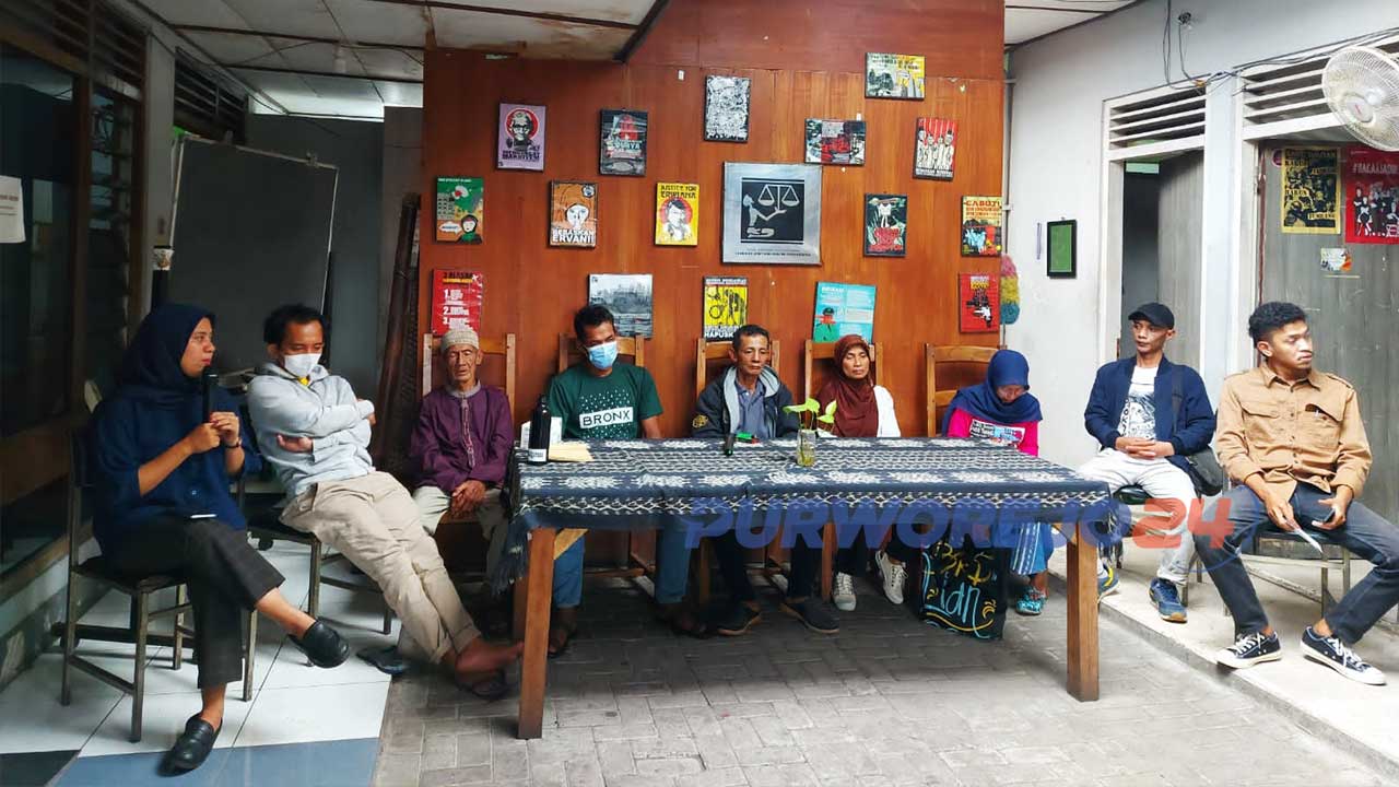 Sejumlah Warga Wadas yang tergabung dalam Gerakan Masyarakat Peduli Alam Desa Wadas (GEMPADEWA) menggugat Dirjen Minerba Kementerian ESDM Soal Tambang Andesit di desanya