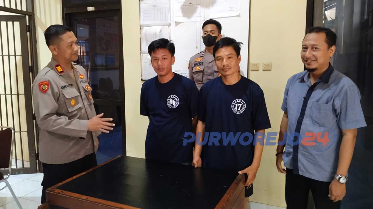 Satreskrim Polres Purworejo mengamankan 2 warga Bogor yang diduga telah membobol kantor guru SDN Kaliwatu Bumi Kecamatan Butuh, Purworejo.