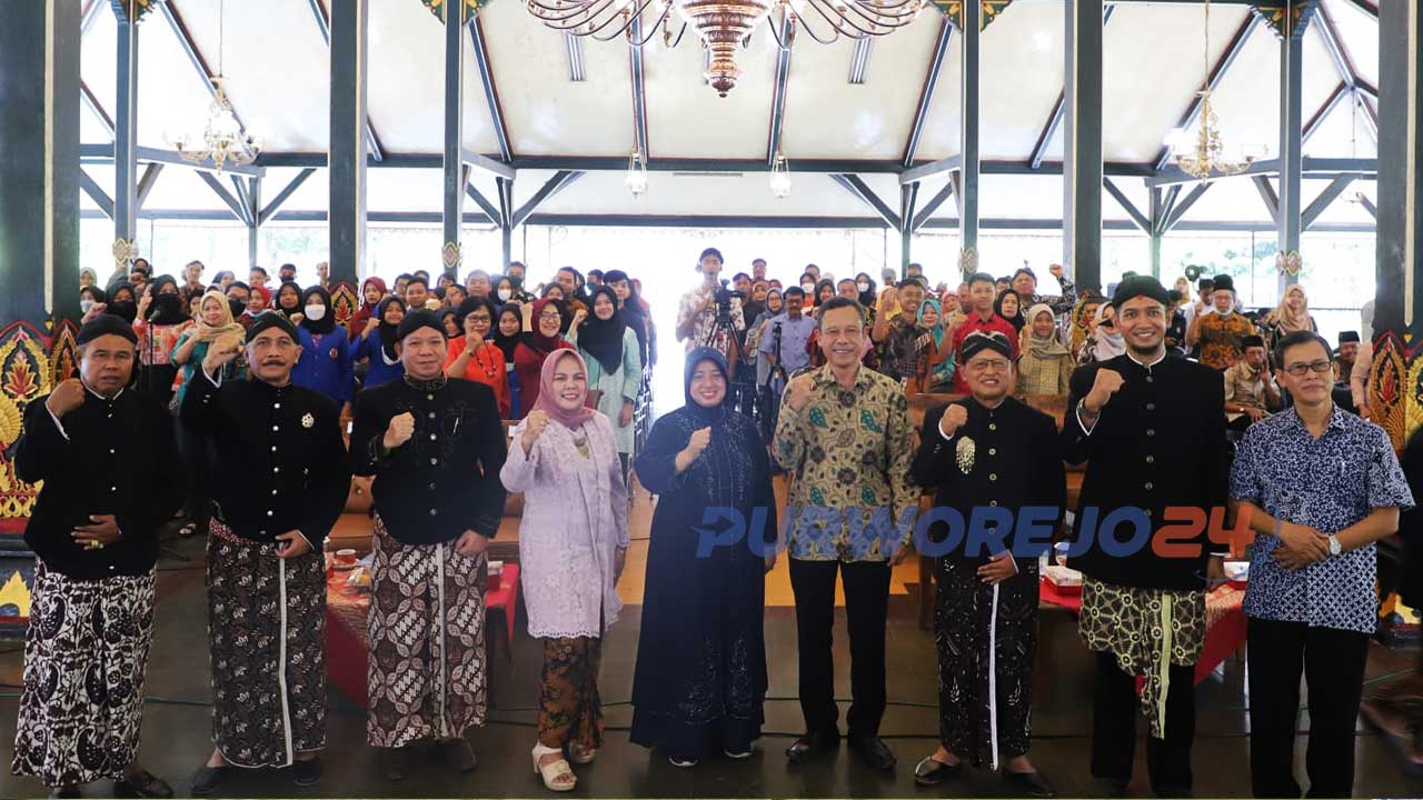 Bedah Buku Babad Dipanegara lan Babad Nagari Purwareja karya RAA Tjokronegoro I yang diprakarsai oleh Paguyuban Muda Ganesha alumni dari SMA N 1 Purworejom Sabtu 18 Maret 2023