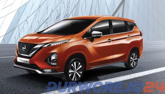mobil nissan livina