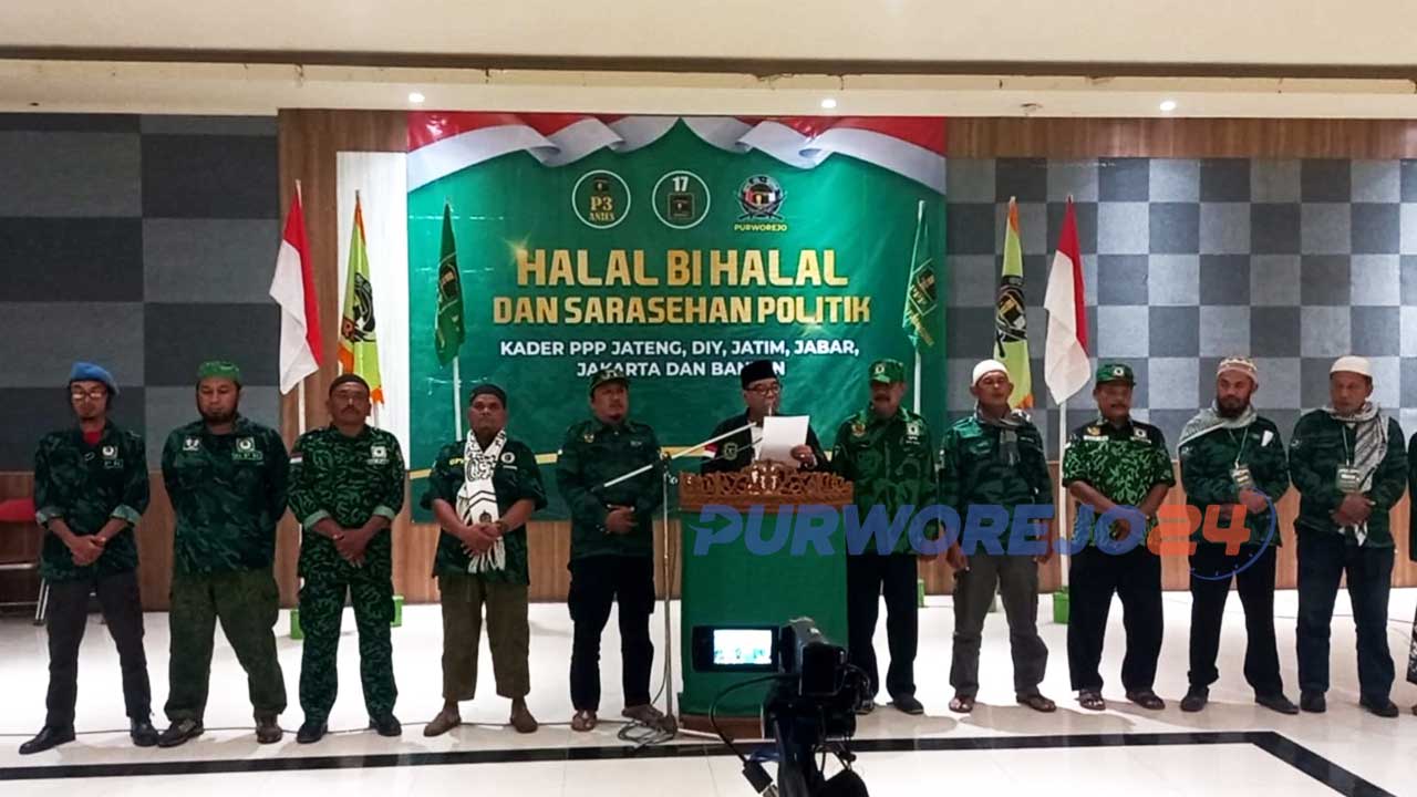 Pembacaan Deklarasi Purworejo, ijtihad politik dalam Halal Bihalal dan Sarasehan Politik, di Ganeca Hall, Purworejo 15 Mei 2023.