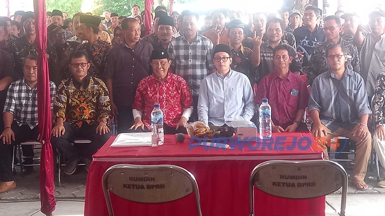 Sosialisasi 4 Pilar yang dihadiri Ir. Sujadi Anggota Komisi V DPR RI, dan Hajar Zaenudin, anggota DPRD Propinsi, Dion Agasi, dan Endo Sadewo DPRD Purworejo.