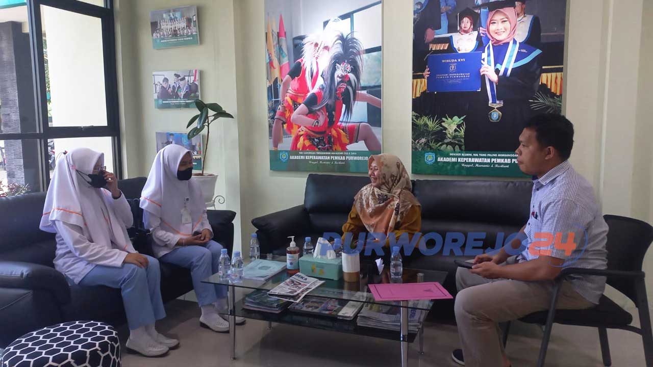 Sekolah Tinggi Ilmu Kesehatan (Stikes) Pemkab Purworejo menerima 3 program hibah sekaligus dari Kemendikbudristek