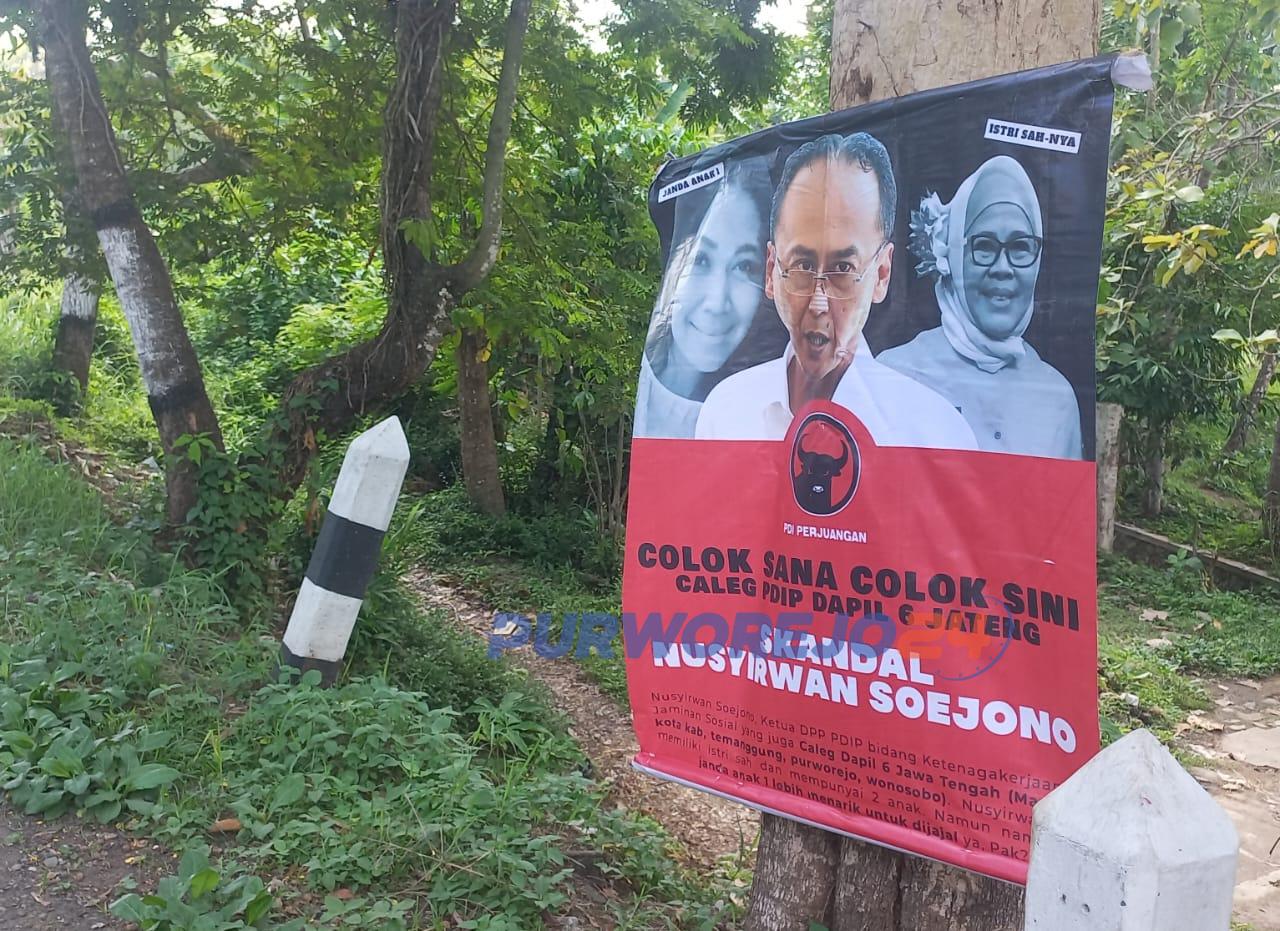 Apk kampanye hitam