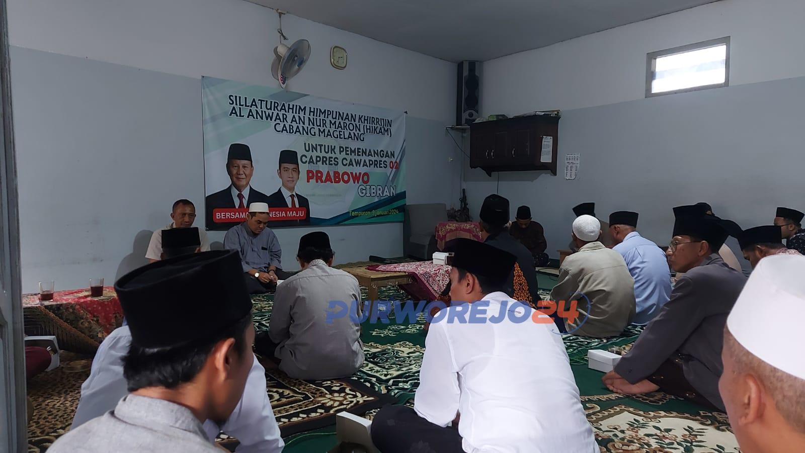Alumni Ponpes Al Anwar saat mengadakan acara deklarasi Prabowo-Gibran