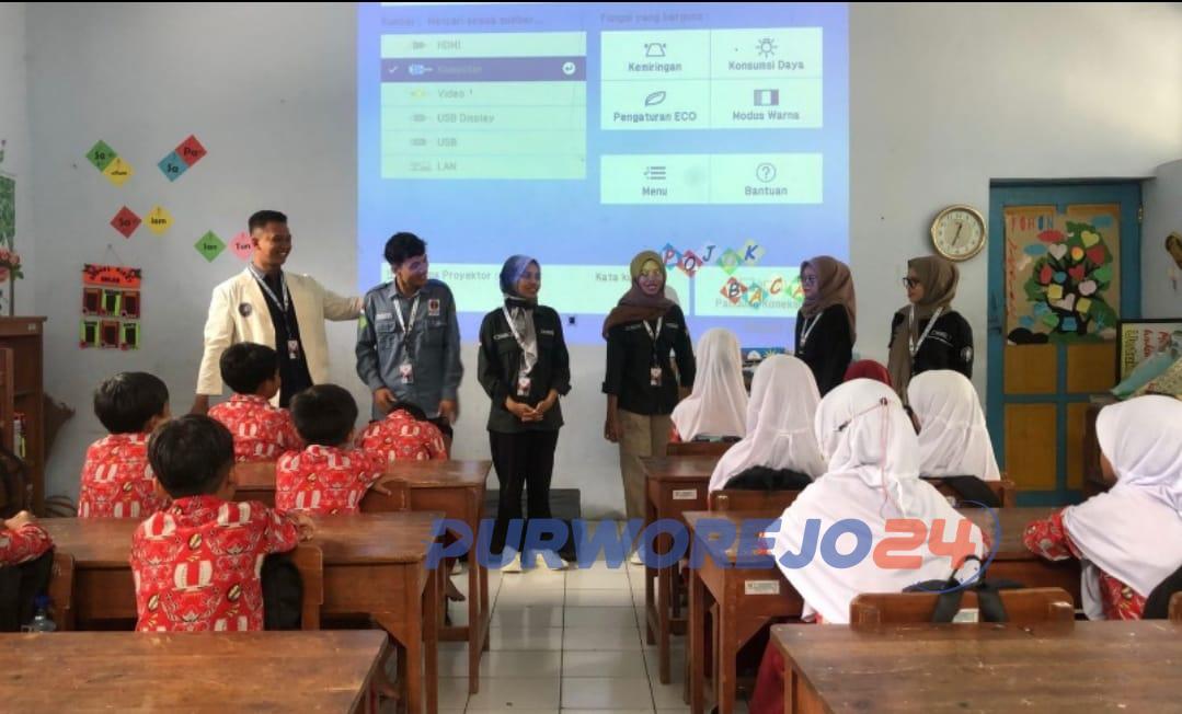 Mahasiswa KKN saat menggelar kegiatan Trirejo