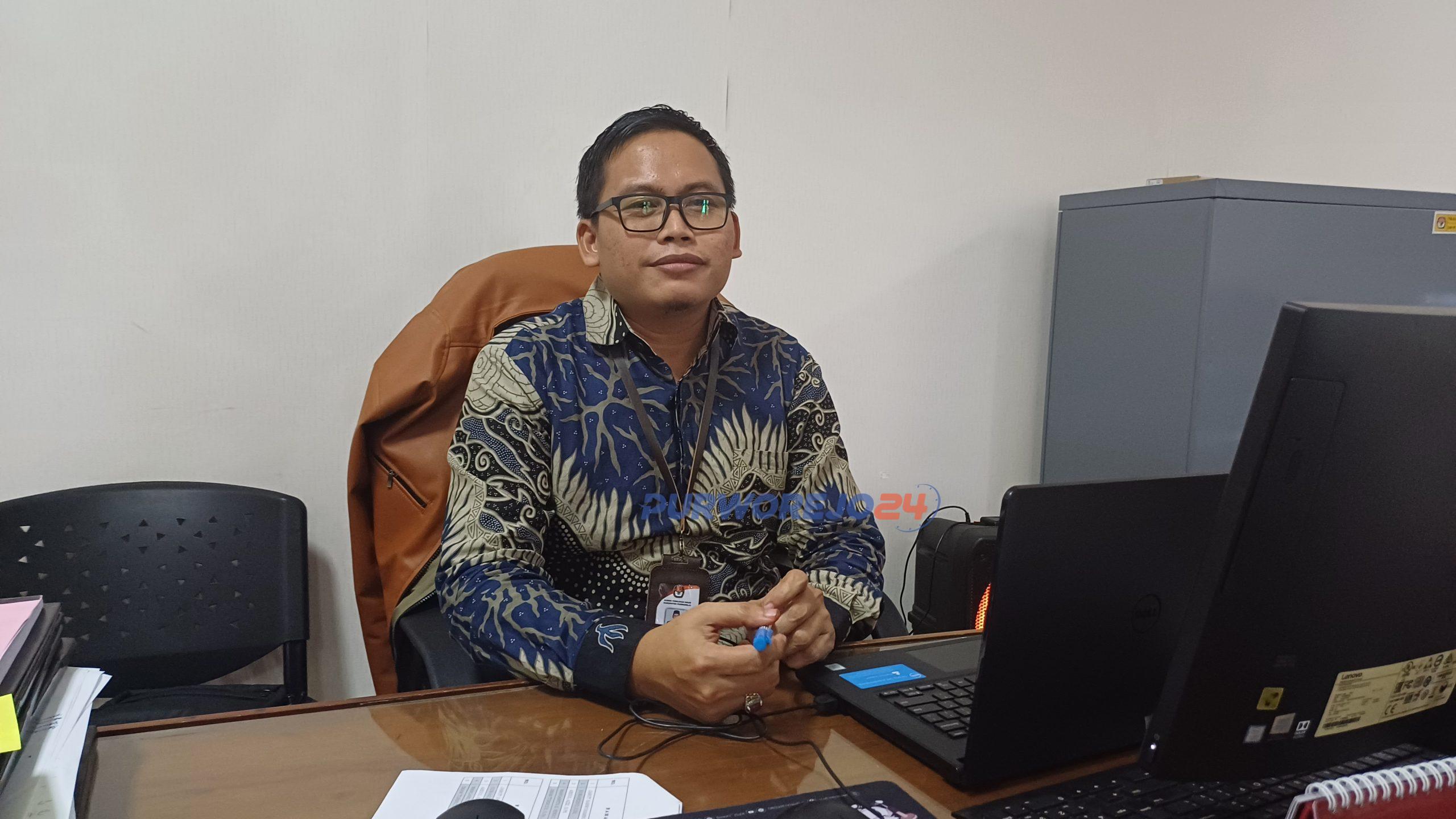 Ketua Sosialisasi Pendidikan Pemilih, Partisipasi Masyarakat Dan Sumber Daya Manusia (Divisi Sosdiklih Parmas, dan SDM), pada KPU Kabupaten Purworejo Abdul Azis,