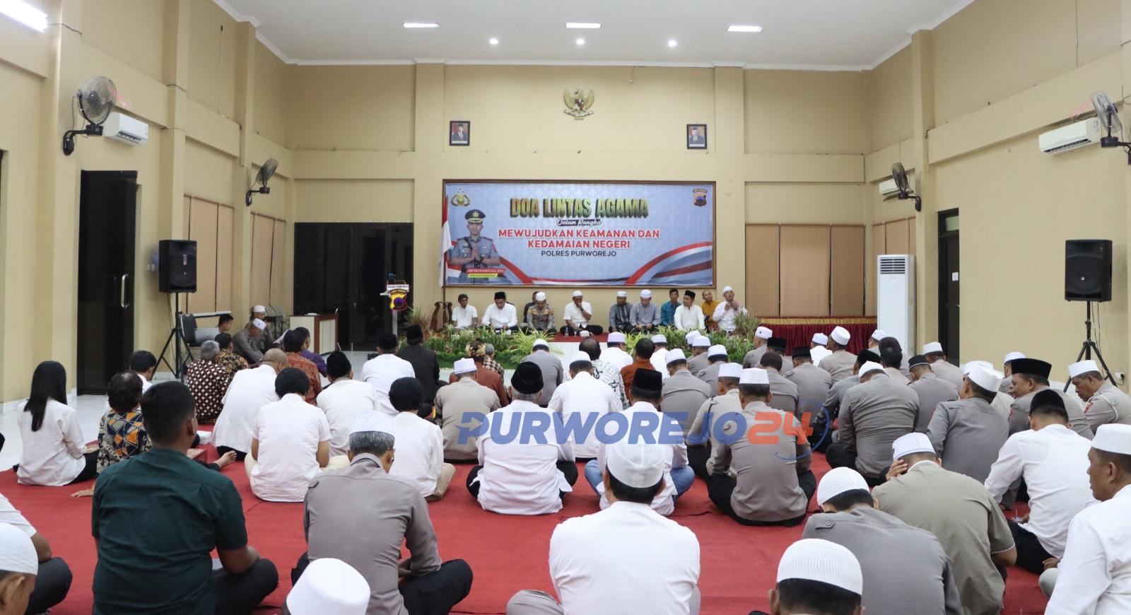 Suasana kegiatan doa bersama di Mapolres Purworejo, pada Kamis (25/4/2024)