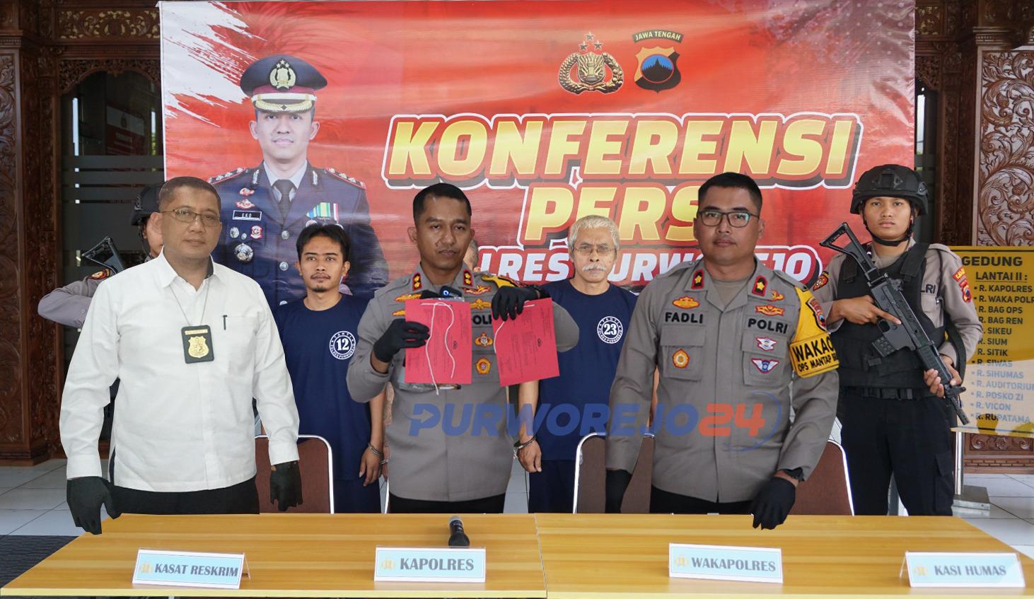 Kapolres Purworejo saat menggelar konferensi pers di Mapolres pada Selasa (30/4/2024)