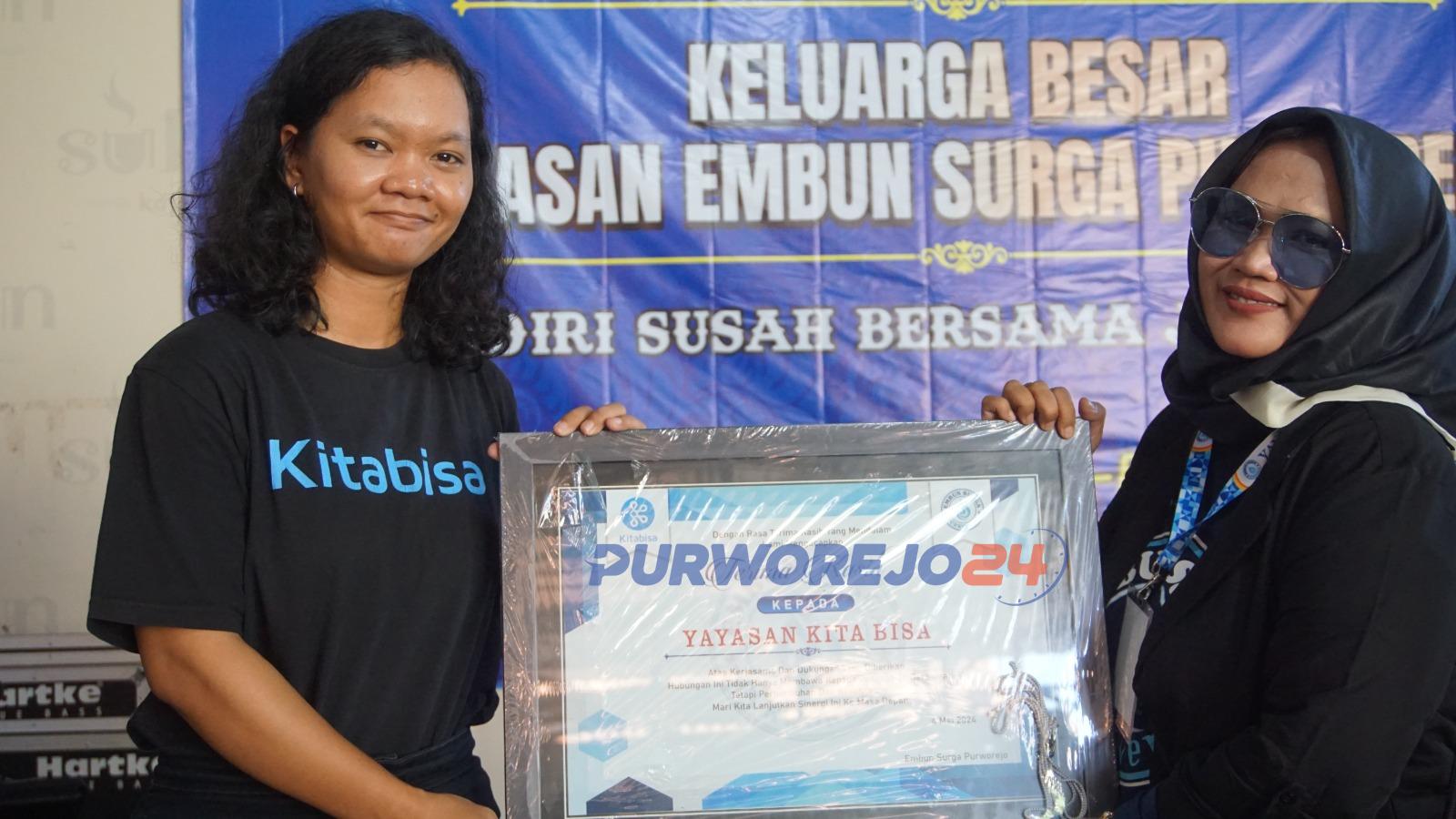 Pemberian apresiasi mitra Yayasan Embun Surga Purworejo dan Kitabisa.com