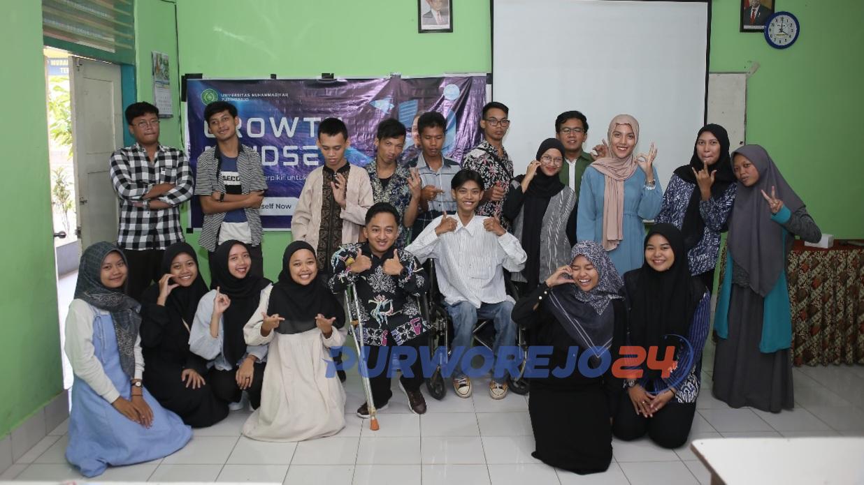 Sesi foto bersama usai acara