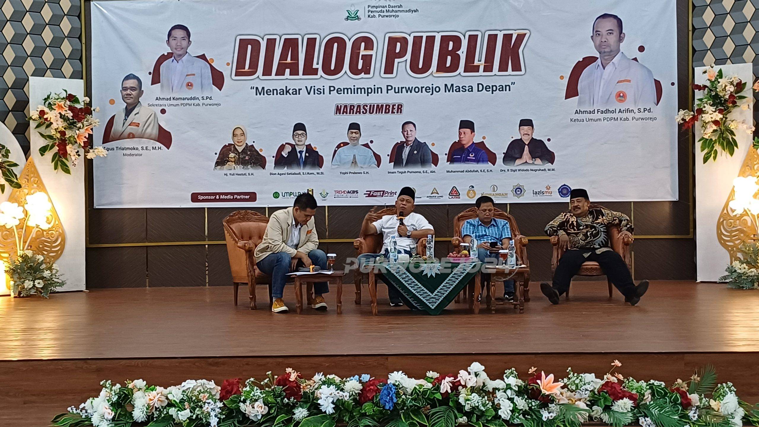 Suasana kegiatan dialog publik ruang auditorium Kasman Singodimedjo Universitas Muhammadiyah Purworejo, pada Sabtu (03/08/24).