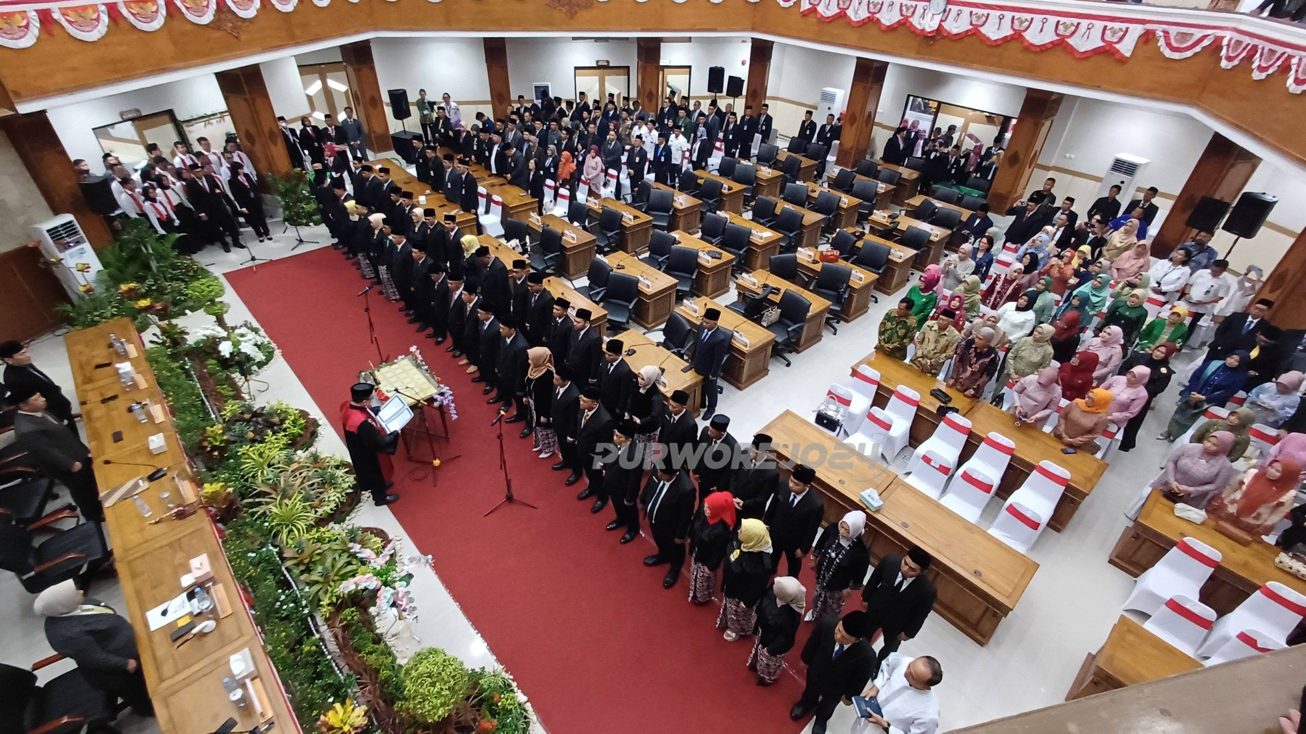 Suasana pelantikan anggota DPRD Kabupaten Purworejo, pada Rabu (14/8/2024)