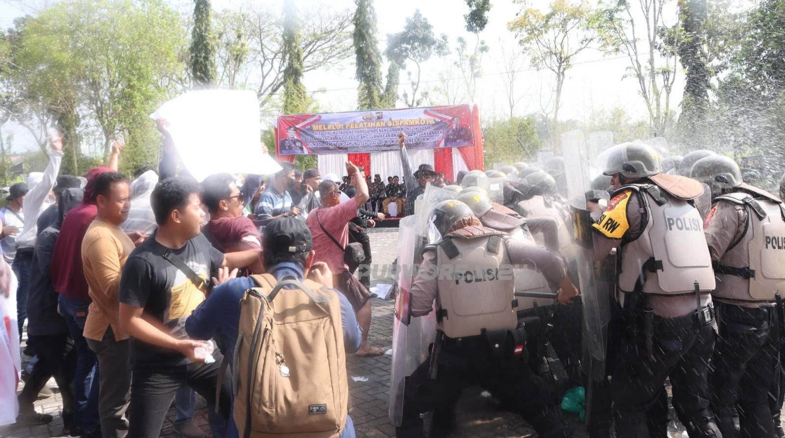 Suasana kegiatan simulasi sispamkota