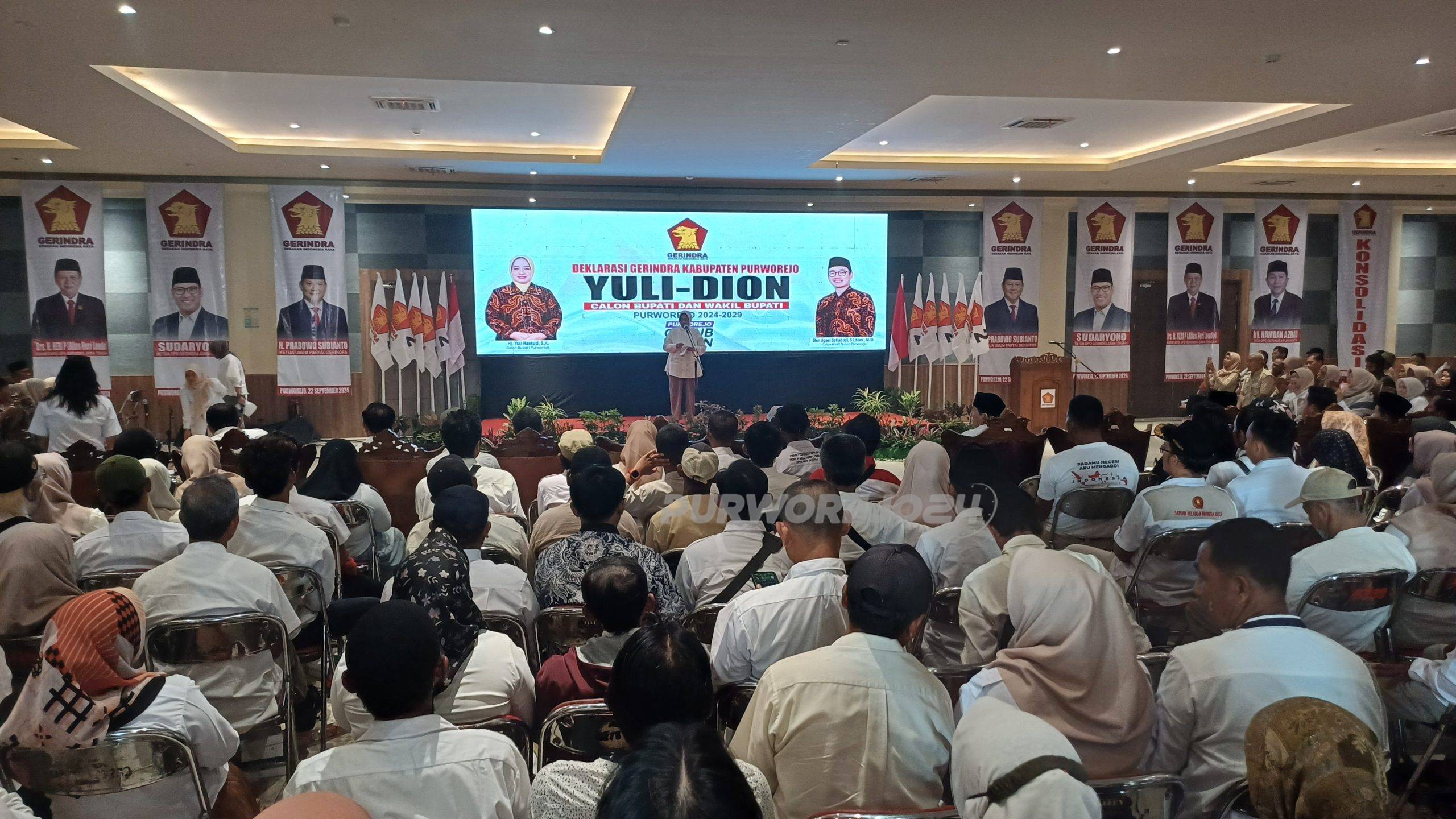 Suasana konsolidasi Partai Gerindra di gedung Ganeca Comvention Hall Purworejo, pada Minggu (22/9/2024)